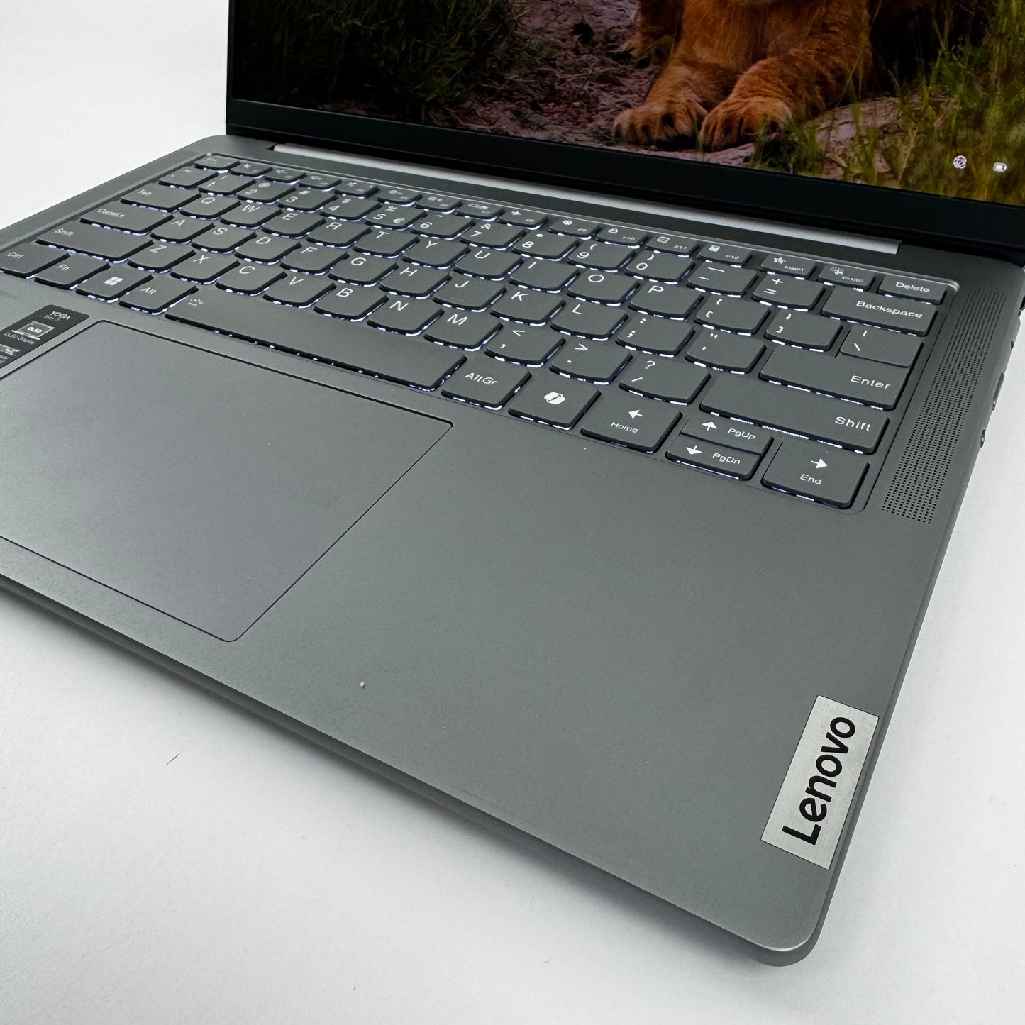 Lenovo Yoga Slim 7 14IMH9 (83CV004EMH)
