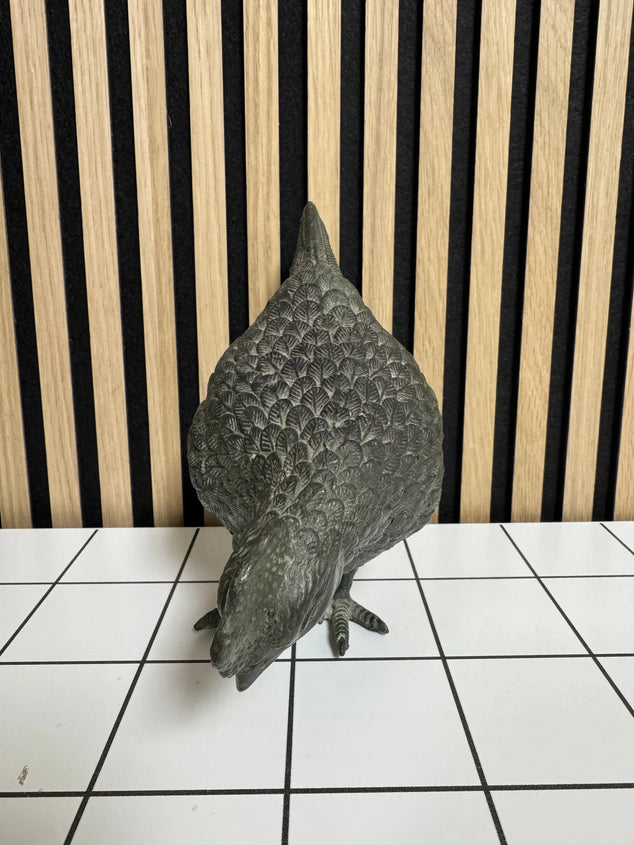 Bronzen kippen beeld