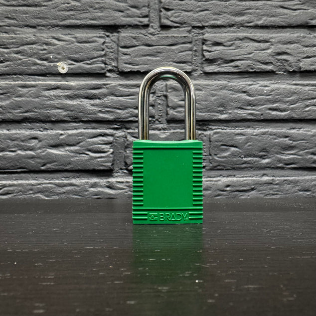 Brady Weerbestendig Nylon & Stalen Veiligheidsslot – Maximale bescherming in elke omgeving