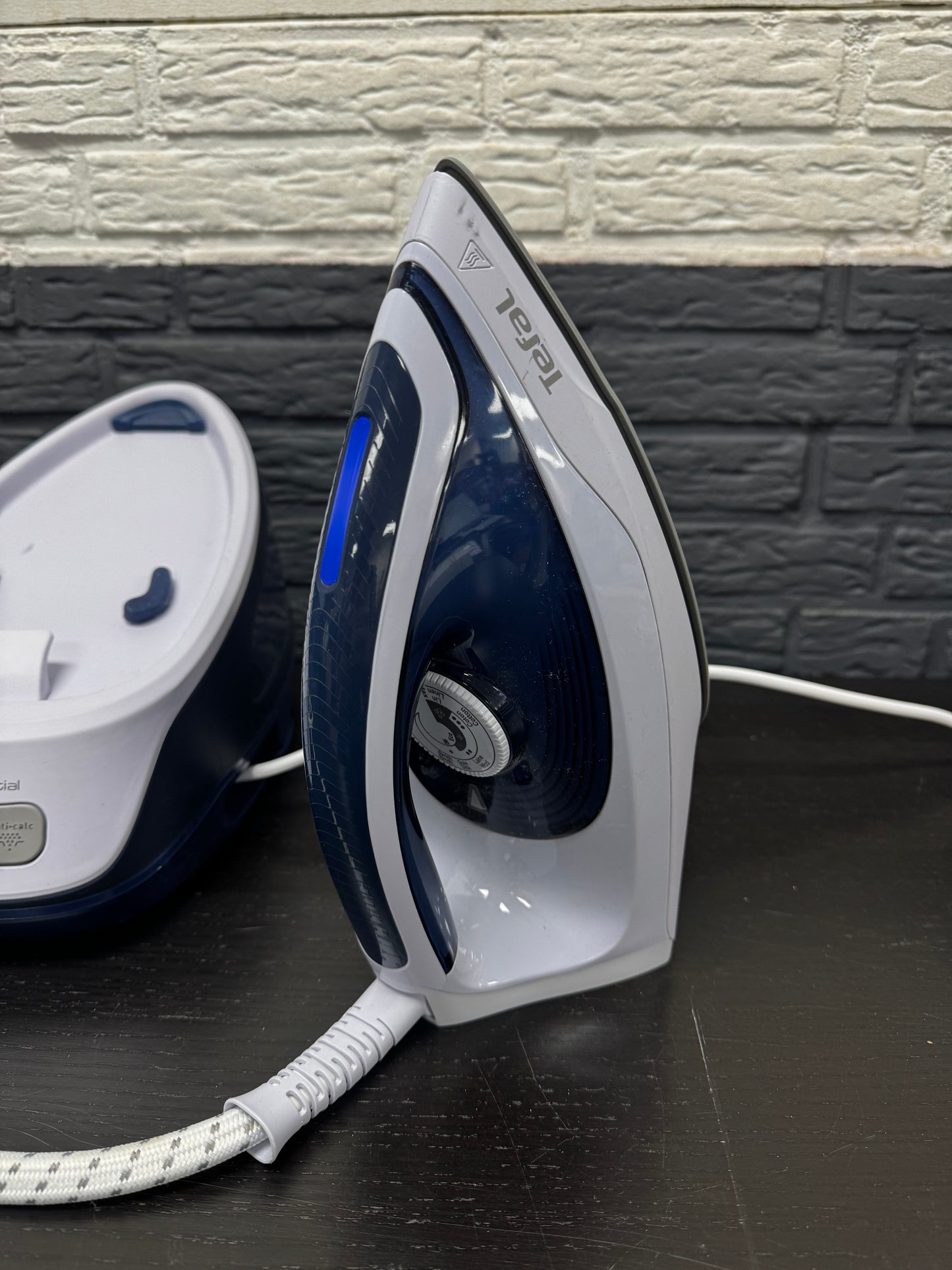 Tefal Express Essential SV6116 – Krachtige Stoomgenerator voor Snel en Efficiënt Strijken | Retourdeal