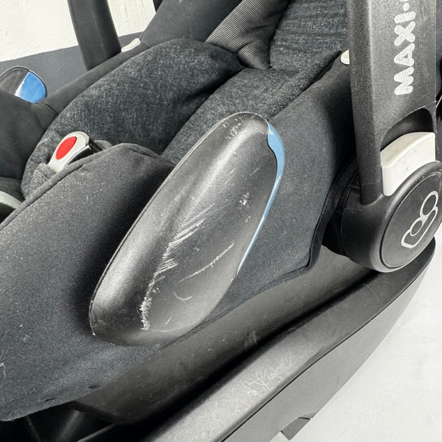 Maxi-Cosi FamilyFix One i-Size Isofix Base + Autostoel – Gebruikt