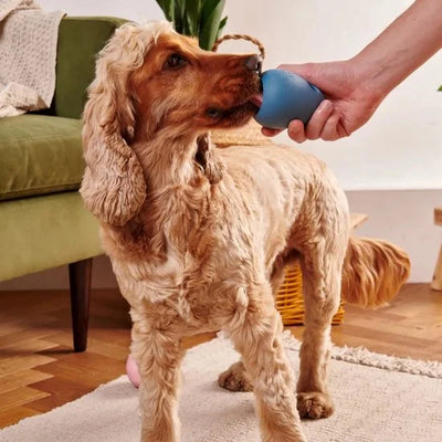 Beco Pets Boredom Buster - Verrijking voor de hond - Vulbaar kauwspeelgoed - Natuurlijk Rubber - Blauw