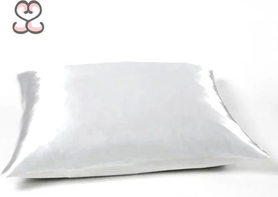 De Originele Satijnen Kussensloop van Satin Sleepers ® - Tegen Gespleten Haarpunten/Klitten/Acne/Slaapvouwen en meer - Featured by Vogue - Bekend van