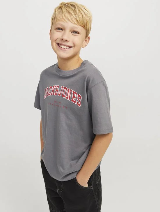 JACK&JONES - JJECALEB VARSITY TEE SS O-NECK NOOS JNR - Jongens - T-shirts