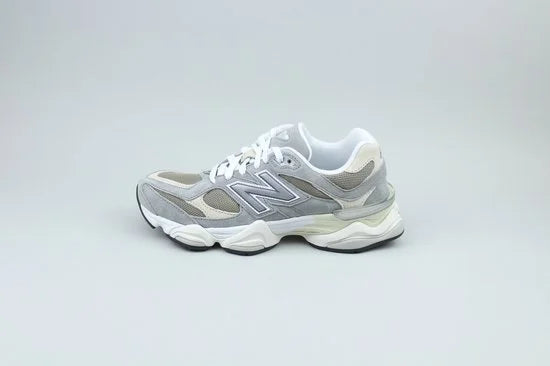 New Balance - U9060LBA Slate Grey/Arid Stone/Timberwolf - Maat 42,5