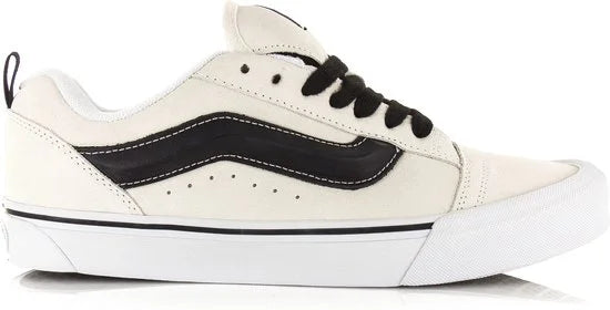 Knu Skool | Suede White / Black