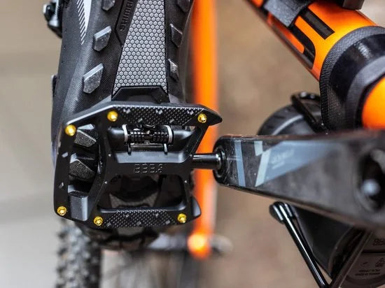 BBB Cycling MTB Pedalen - DualChoice Trail - Combi Fietspedalen: SPD & Anti Slip Platform Pedaal - SPD Pedalen inclusief Schoenplaatjes - Zwart - BPD