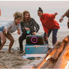 JBL PartyBox On The Go 2 – Draagbare Bluetooth Speaker - Met Draadloze Microfoon - Handige Schouderriem - LED verlichting - Spatwaterdicht - Zwart