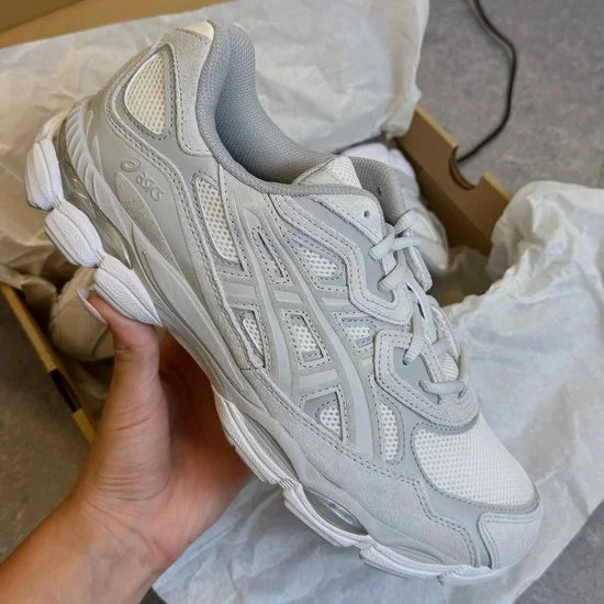 ASICS Gel-NYC - Unisex - Cream/Cloud Grey - Maat EU 38