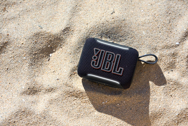 JBL Go 5 - Draadloze Bluetooth Mini Speaker – Voor Onderweg en Thuis – Sfeerverlichting - Draadloos Muziek Box – Boxje - 10 uur - IP68 - Waterdicht -